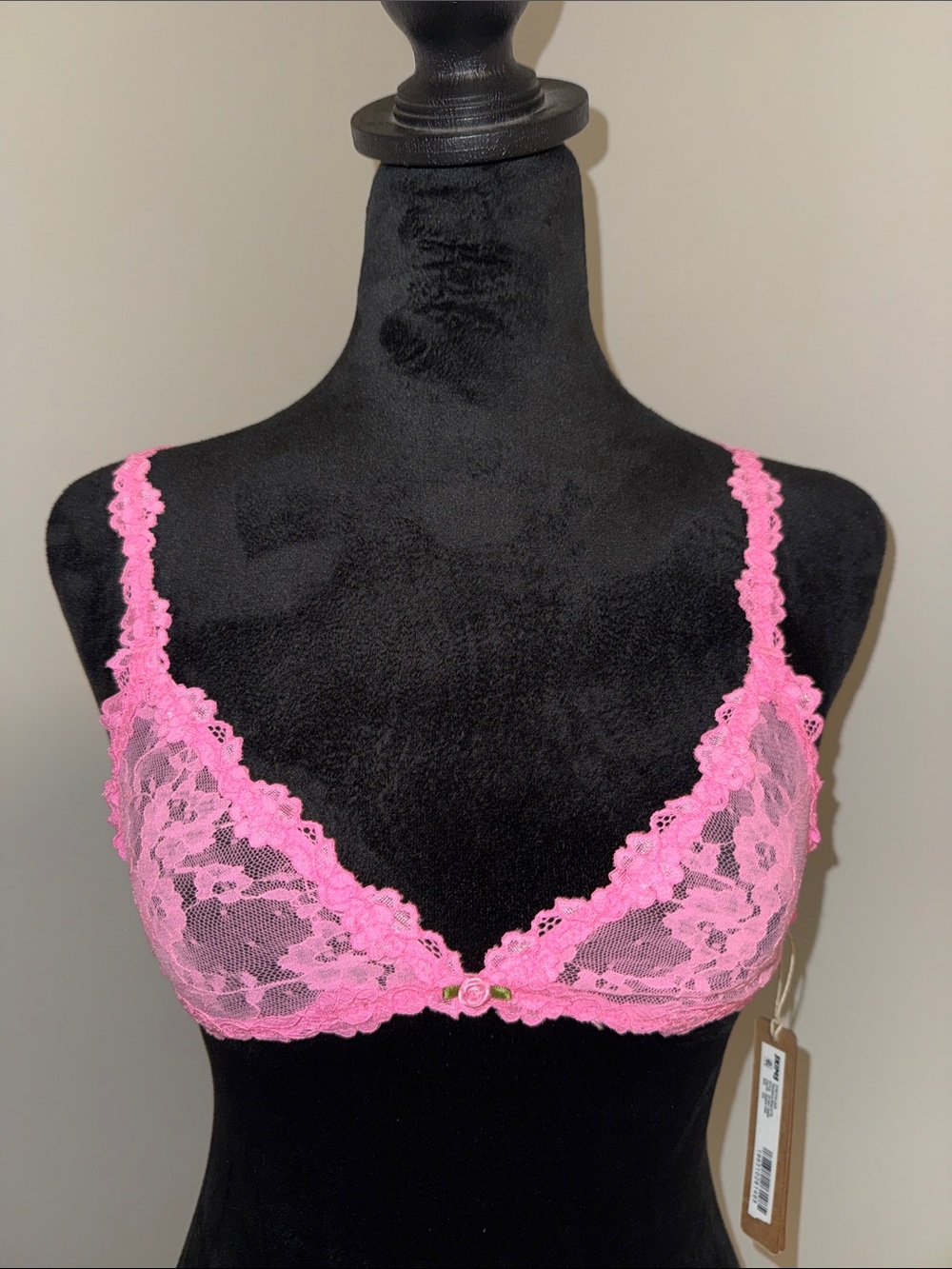 NWSkims Lace Bralette in Hot Pink